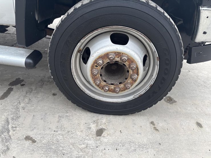 2009-dodge-ram-4500-image-46