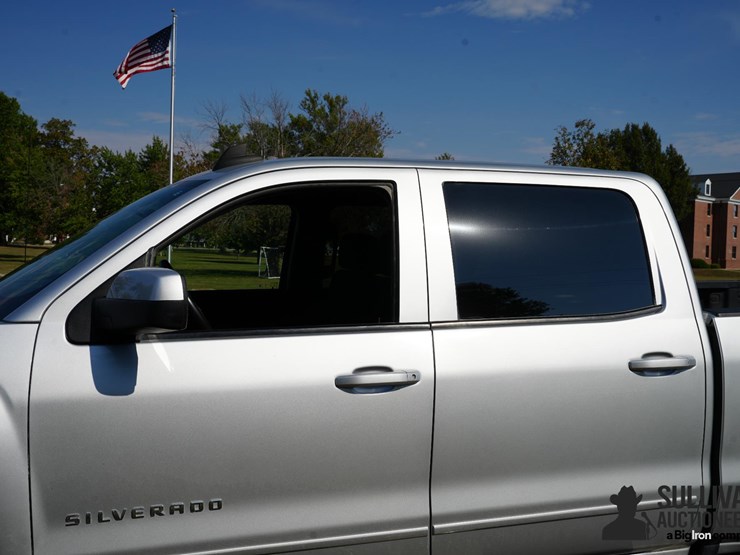 2017-chevrolet-silverado-1500-image-15