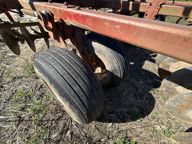 massey-ferguson-820-image-10