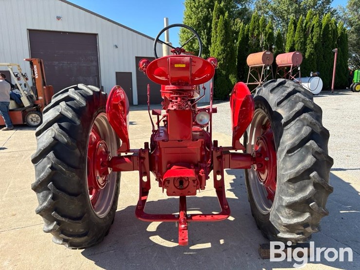 1954-ih-farmall-super-m-ta-2wd-tractor-image-6