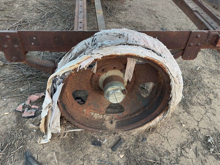 trailer-frame-image-16