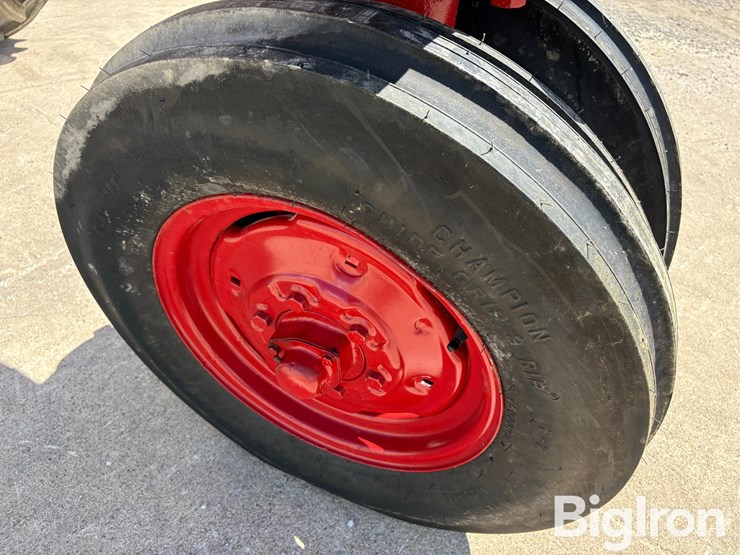 1959-case-ih-560-image-12