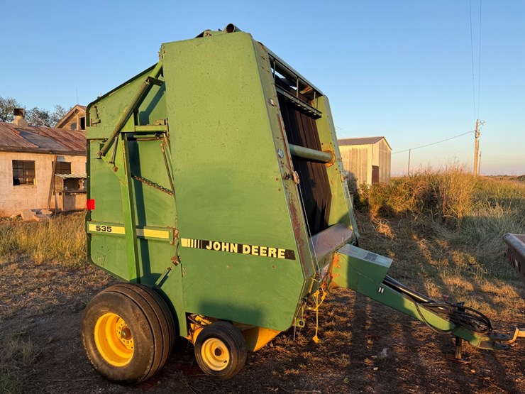 john-deere-535-image-1
