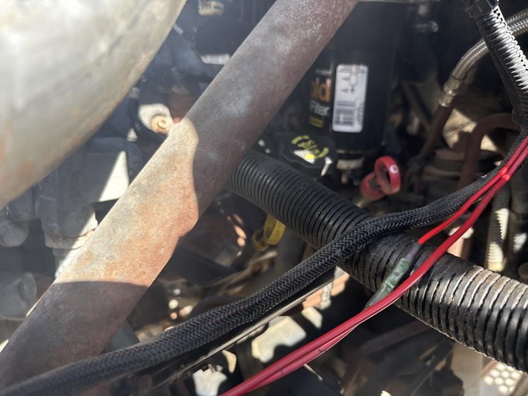 #5081-•-2005-gmc-c4500-4x4-single-axle-dump-truck-image-25