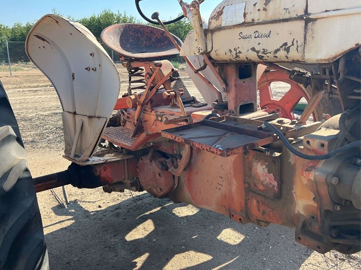 case-401-diesel-image-38