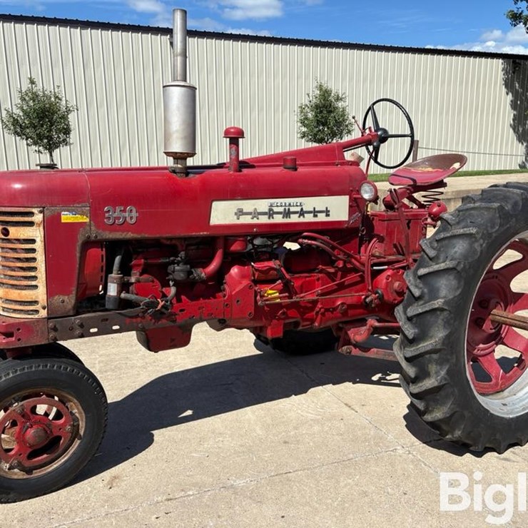 1957 CASE IH 350