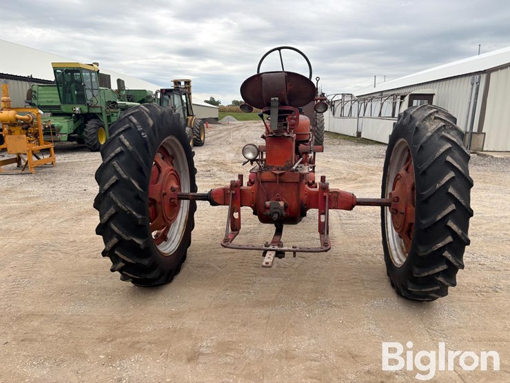1954-ih-farmall-super-h-2wd-tractor-image-6
