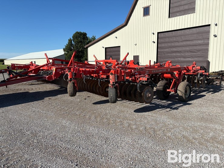 2012-kuhn-krause-excelerator-8000-image-9