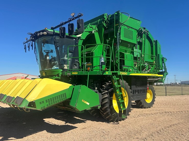 2017-john-deere-cs690-image-39