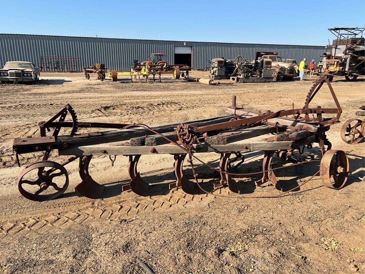 stockton-5-bottom-wood-beam-plow-image-7
