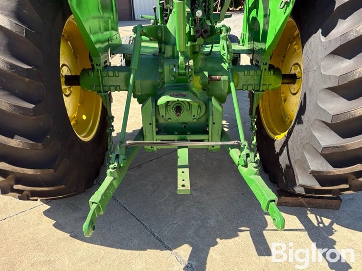 1969-john-deere-3120-image-12