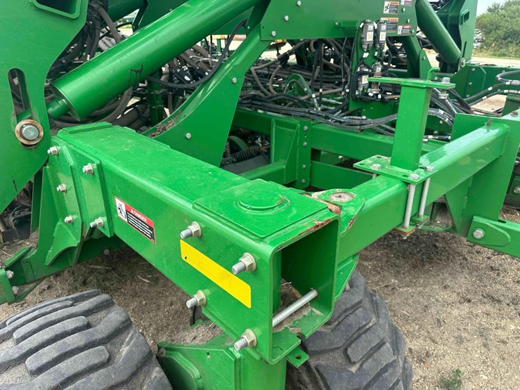 john-deere-1890-image-39