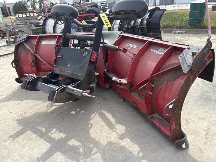 #5036-•-boss-power-v-rt3-truck-v-plow-image-1