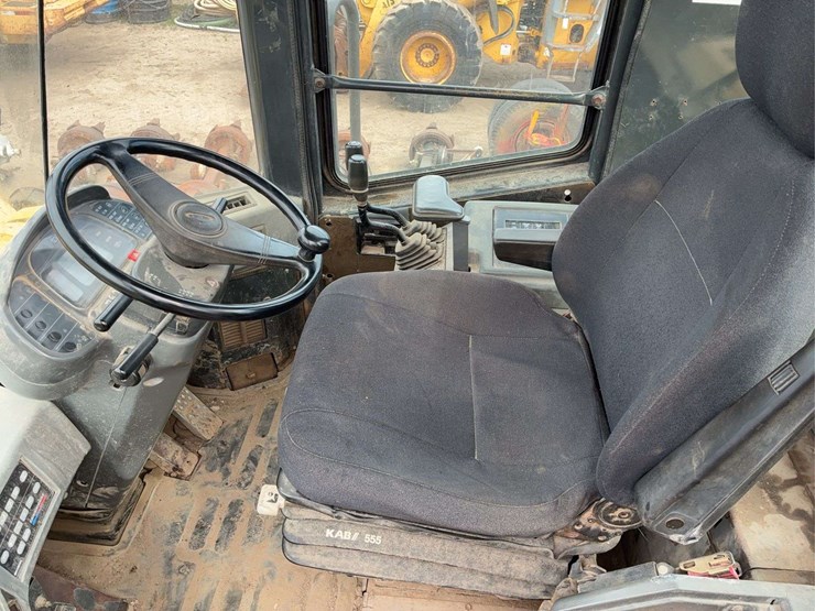 komatsu-wa380-image-38