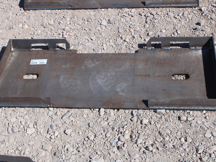 #4054-•-skid-steer-quick-attach-plate-image-1
