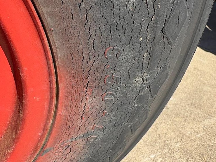 1957-international-350-image-11