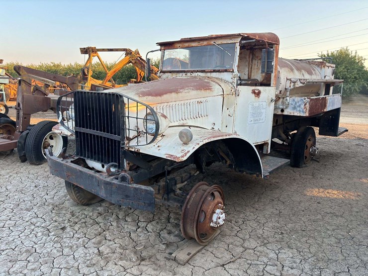 tender-truck-image-1