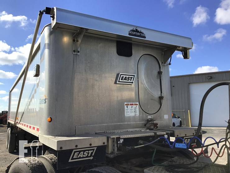 2013-east-genesis-hybrid-image-9