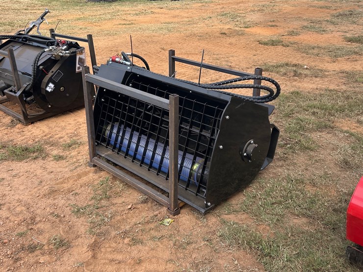 #473-•-quick-attach-mixing-bucket-image-1