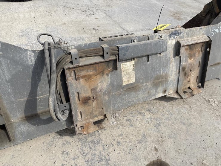 #5068-•-approx-84"-bobcat-combination-bucket-image-8