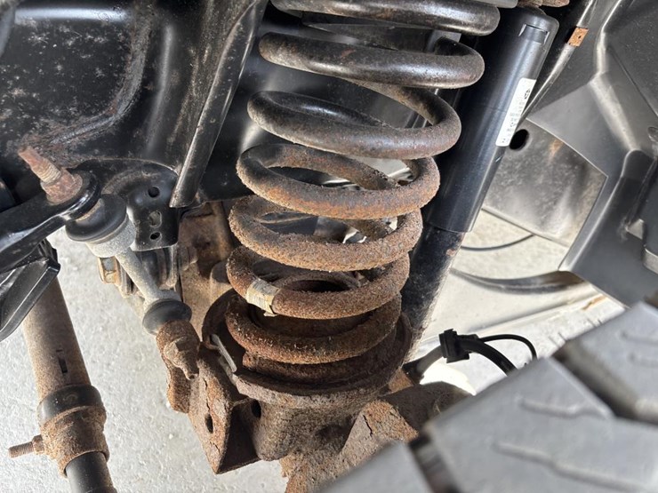 2015-dodge-ram-3500-image-36