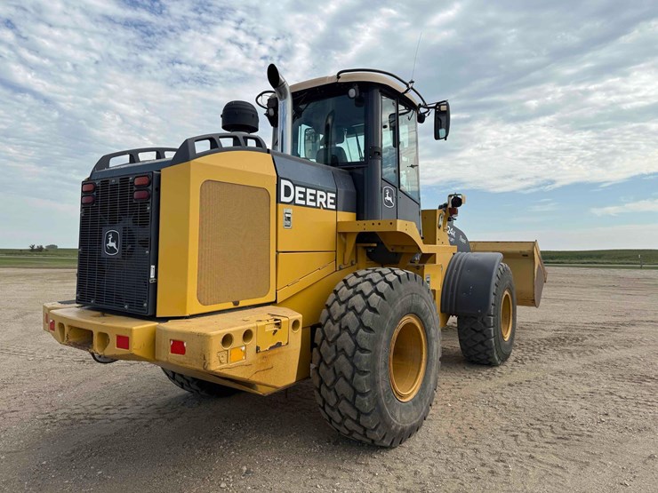 deere-624k-image-4