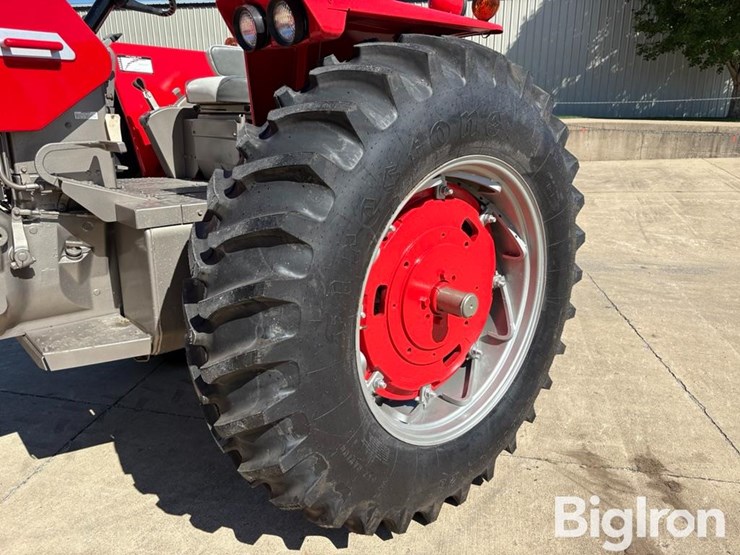 1969-massey-ferguson-1130-image-19