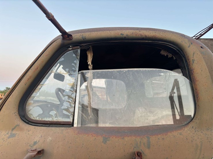 studebaker-stake-bed-truck-image-12