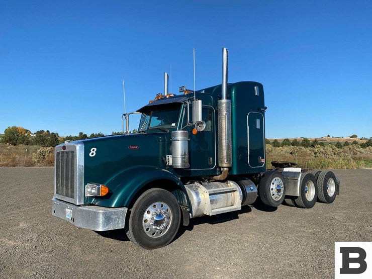 2013-peterbilt-367-image-1