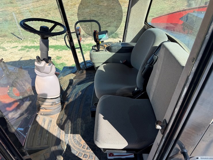 2020-case-ih-wd2104-image-29