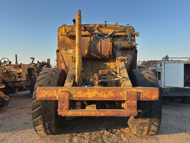 euclid-tractor-tanker-image-4