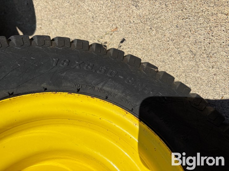 2011-john-deere-x700-image-10