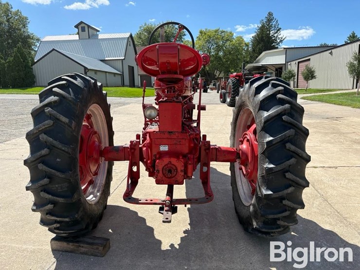 1954-ih-farmall-super-m-ta-2wd-tractor-image-6