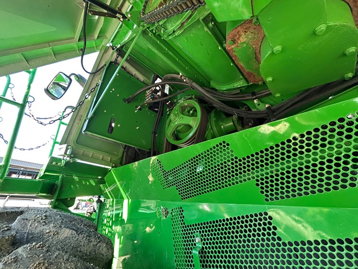 john-deere-s690-image-13