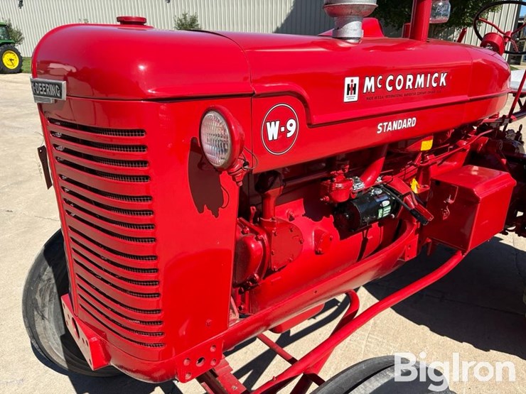 1950-international-w9-image-9