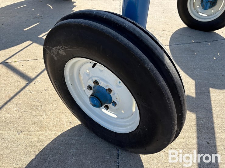 1969-ford-4000-image-12