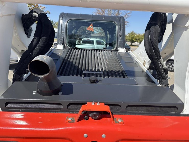 2022-bobcat-t870-image-19