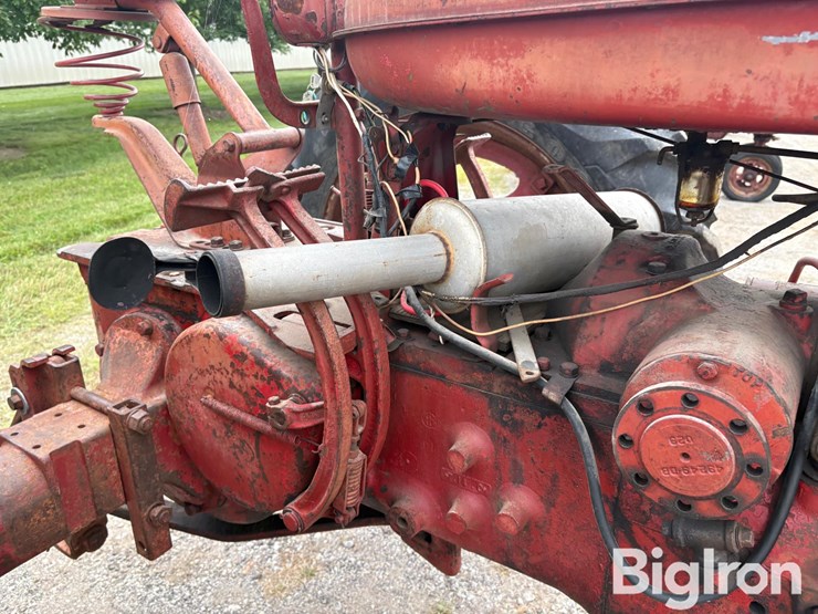 1945-ih-farmall-m-2wd-tractor-image-13