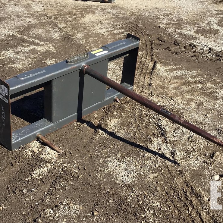 TITAN IMPLEMENT LBHS BALE SPEAR