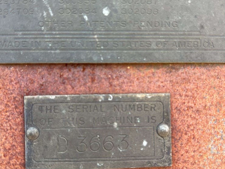 caterpillar-pull-type-combine-image-10