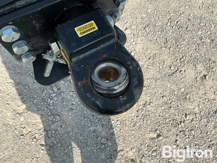 2024-kinze-1421-grain-cart-image-9