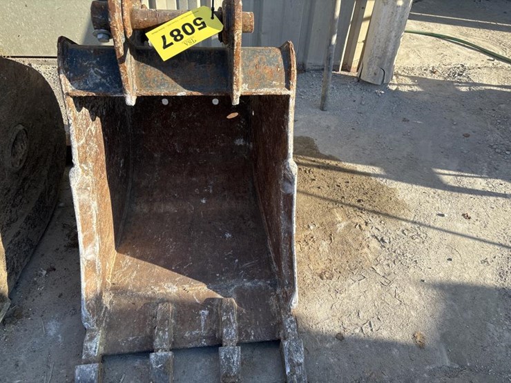 #5087-•-geith-24"-excavator-bucket-image-1