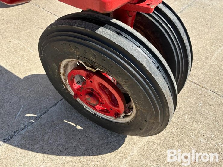 1954-ih-farmall-super-m-ta-2wd-tractor-image-19