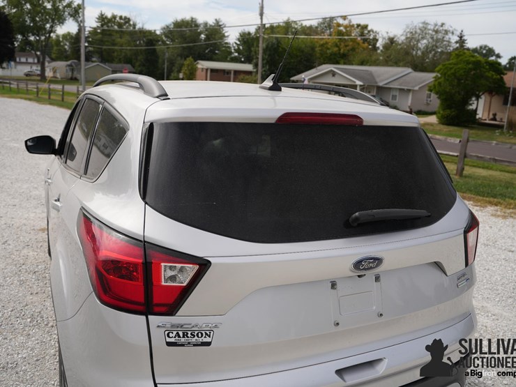 2019-ford-escape-image-17