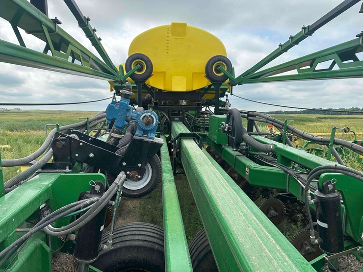 john-deere-db60-image-7