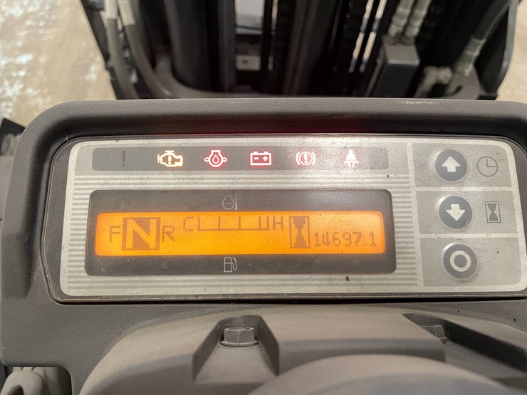 2017-unicarriers-cf60-image-31