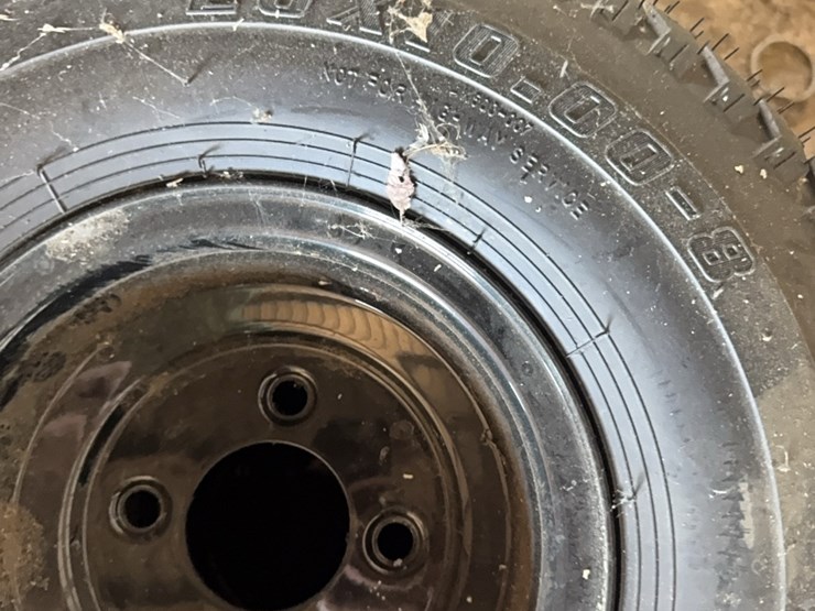 new-pair-of-20x10-8-tire-with-4-lug-wheel-image-3