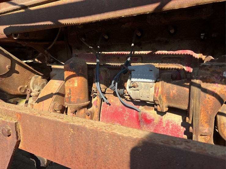 farmall-m-with-cotton-picker-image-9