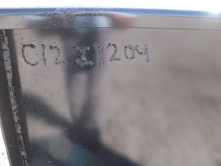 #4080-•-2-yard-skid-steer-hopper-with-fork-pockets-image-7