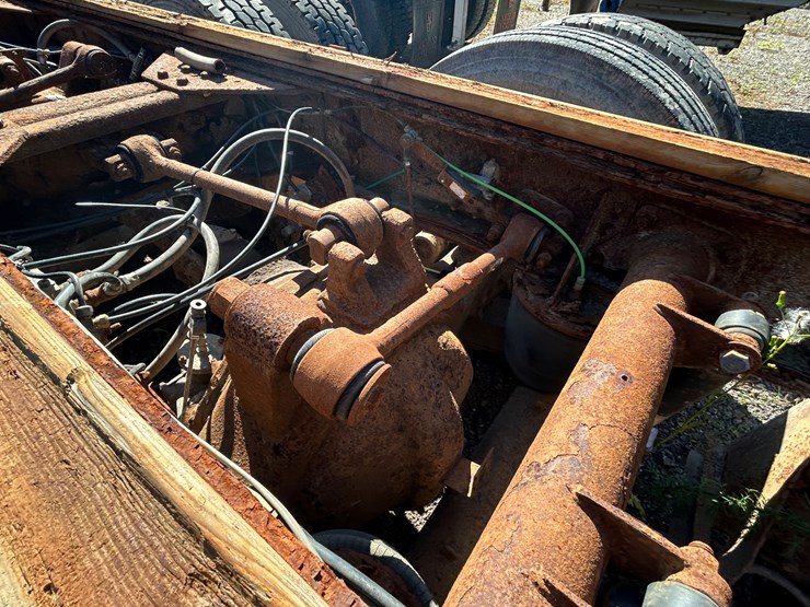 #4598-•-1993-western-star-quad-axle-truck-image-14